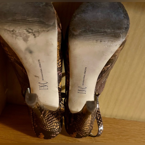 INC International Concepts Mariela Snakeskin Slingback Peep-toe Heels Size 7 - Picture 7 of 7